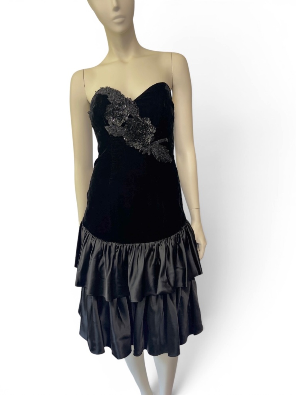 80s Alyce Designs Beaded Black Velvet Party Dress Strapless with Tiered Ruffles